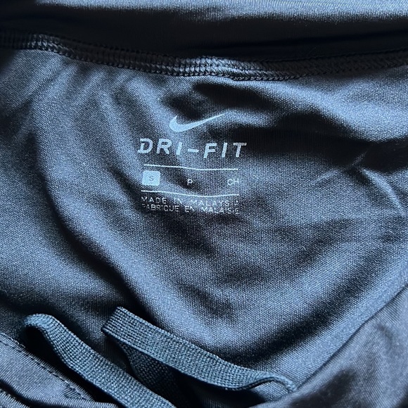 Nike dri-fit shorts - Picture 3 of 3